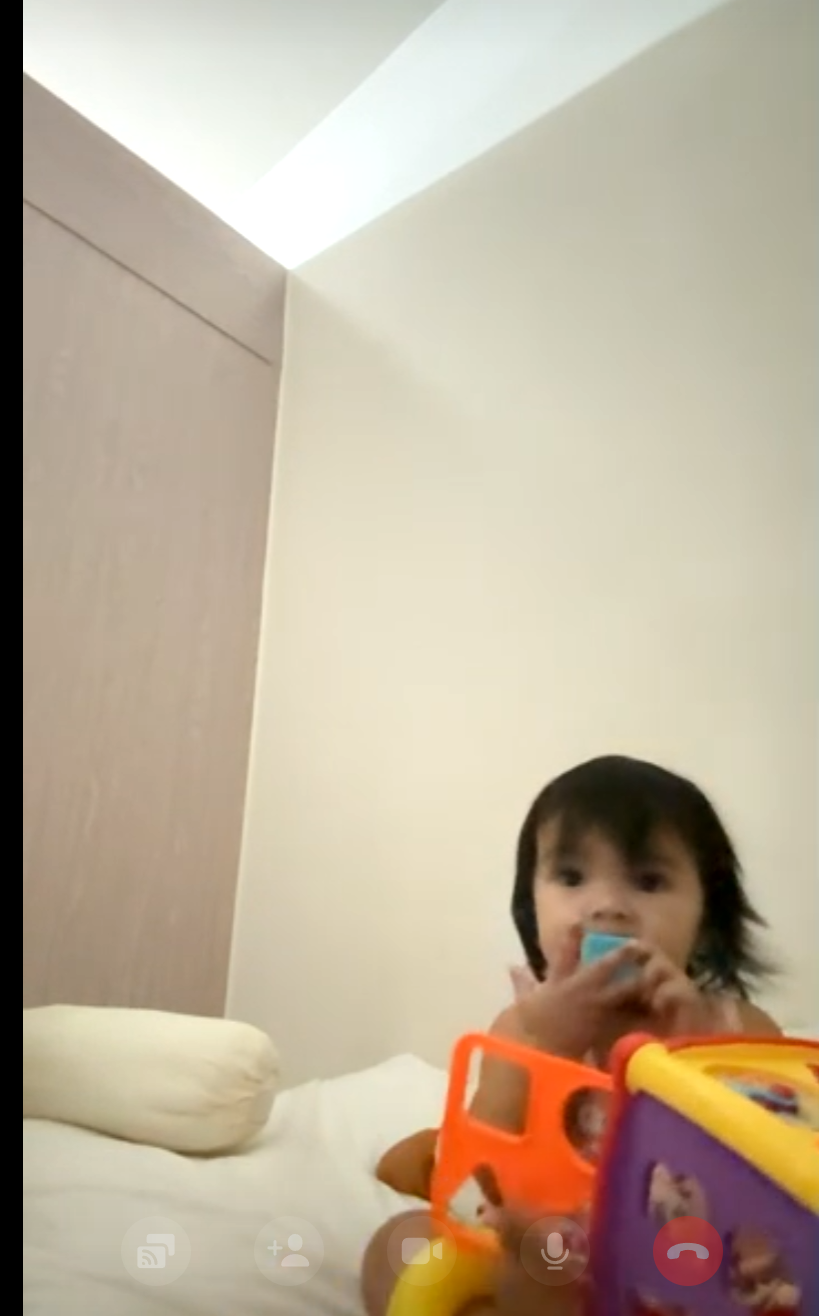 Baby G during the real-life Plastic Chomp moment